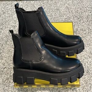 Circus by Sam Edelman Darielle Black Boots - Size 9 - NWOT